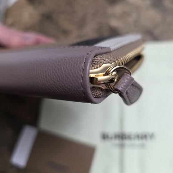 Burberry Check Large Zip Around Wallet - Grey Mink - MSRP $630 - Brand New - Picture 3 of 5